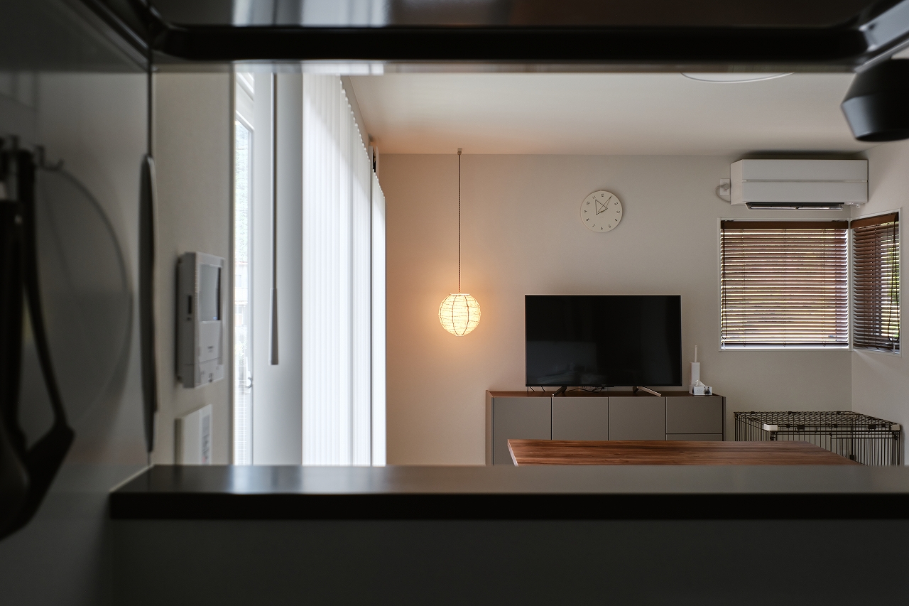 家族とペットをつなぐ平屋の住まい