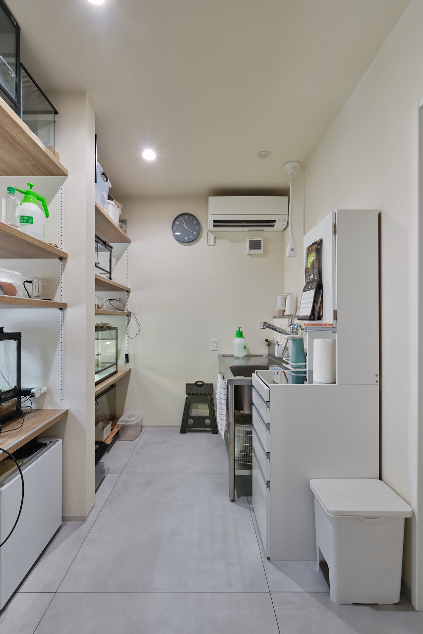 家族とペットをつなぐ平屋の住まい