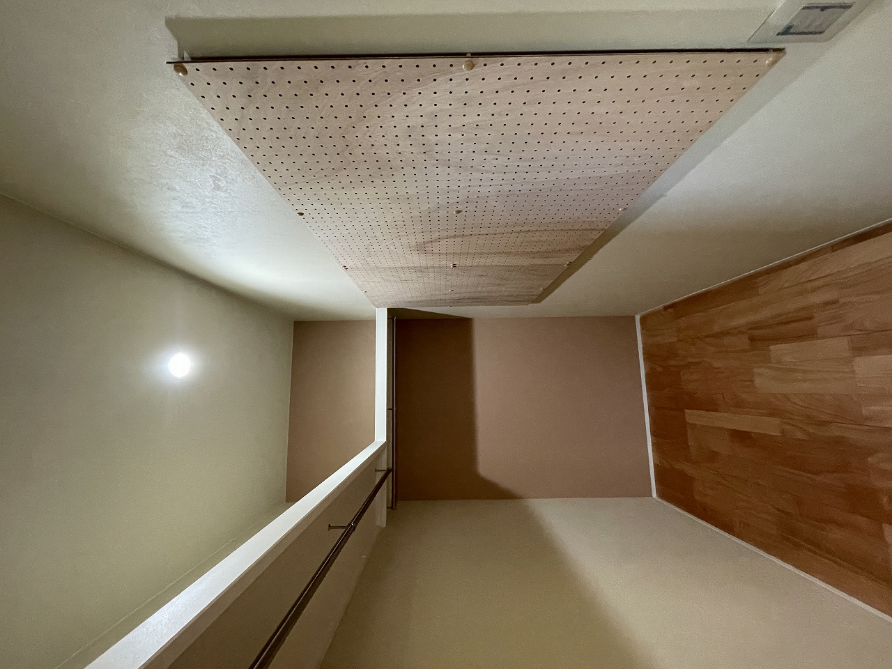家族とペットをつなぐ平屋の住まい