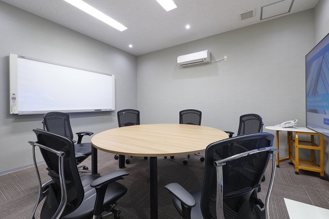 リフォーム事例(事務所):仕組みづくりのプロが働く場所を、次のステージへアップデートするオフィスリノベーション