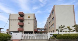 太田中学校<br />
徒歩12分(約950ｍ)